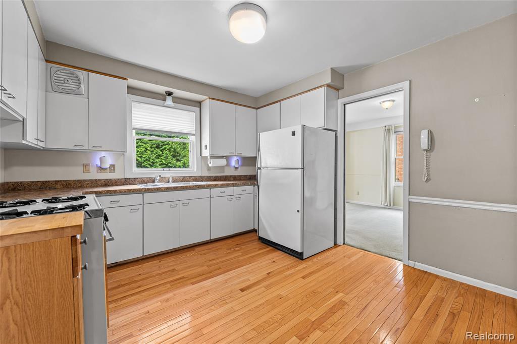 1877 Rosemont Road Property Photo 13