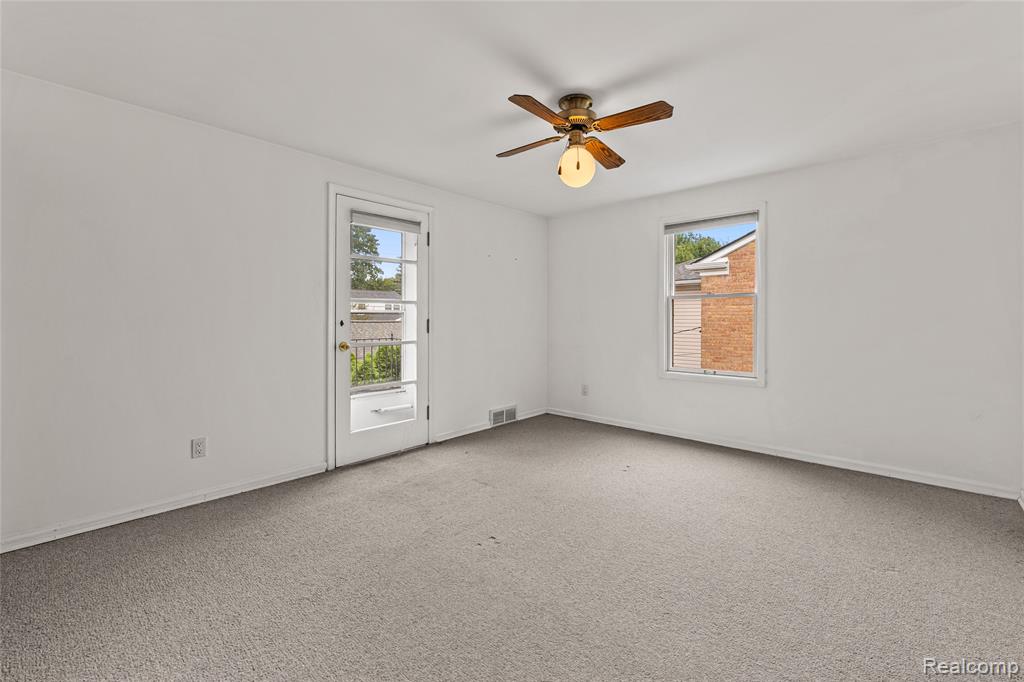 1877 Rosemont Road Property Photo 23