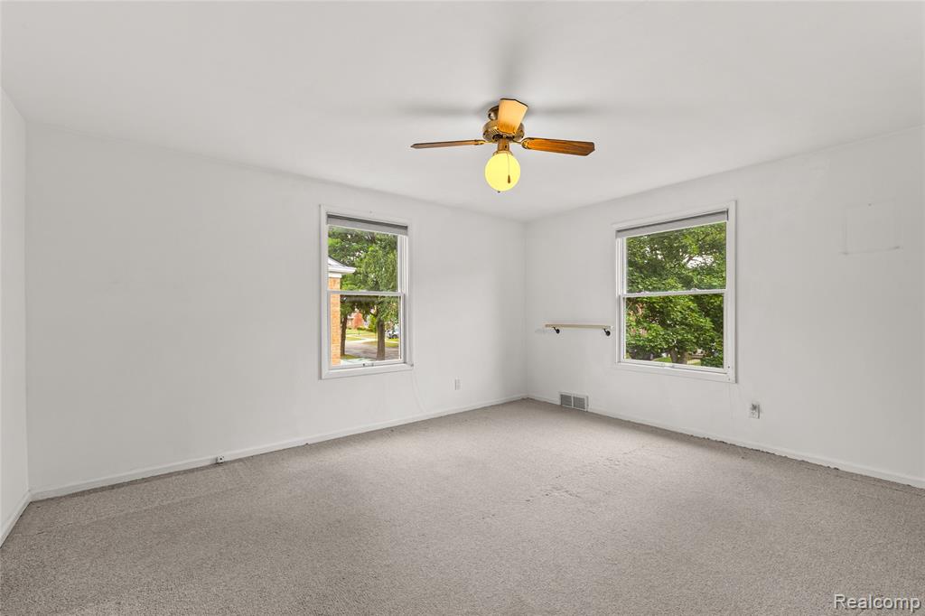 1877 Rosemont Road Property Photo 26