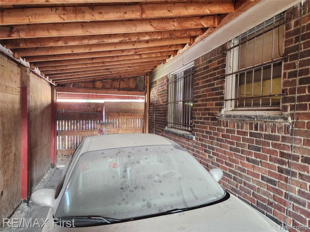 16190 Fairfield Street Property Photo 5