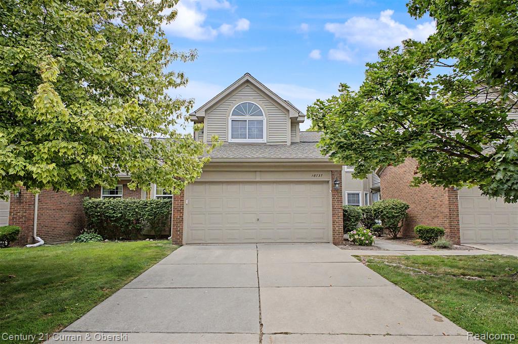 18737 Hilltop Boulevard Property Photo 1