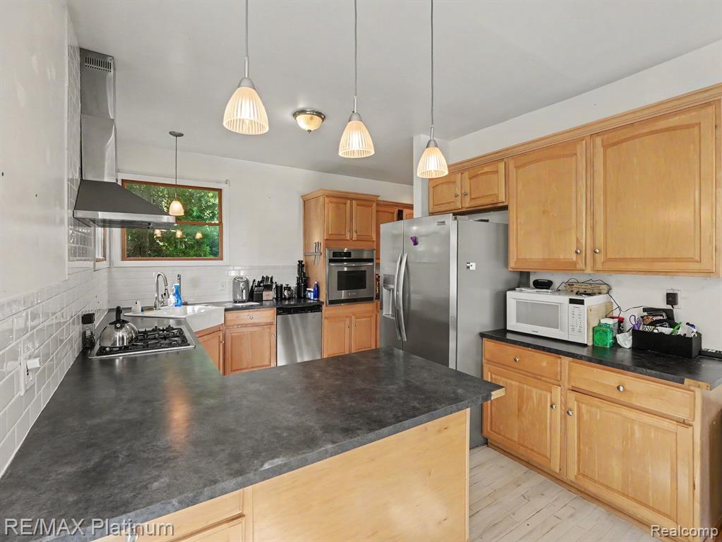 10149 Emerald Drive Property Photo 10