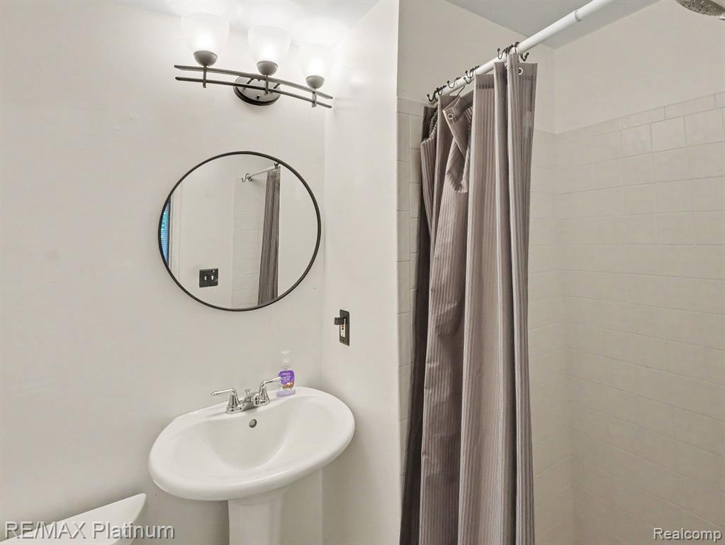 10149 Emerald Drive Property Photo 14