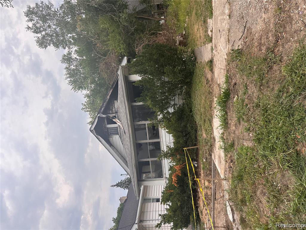 1606 Indiana Avenue Property Photo 1