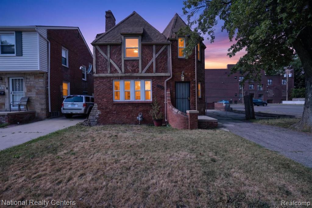 6420 London Street Property Photo 27
