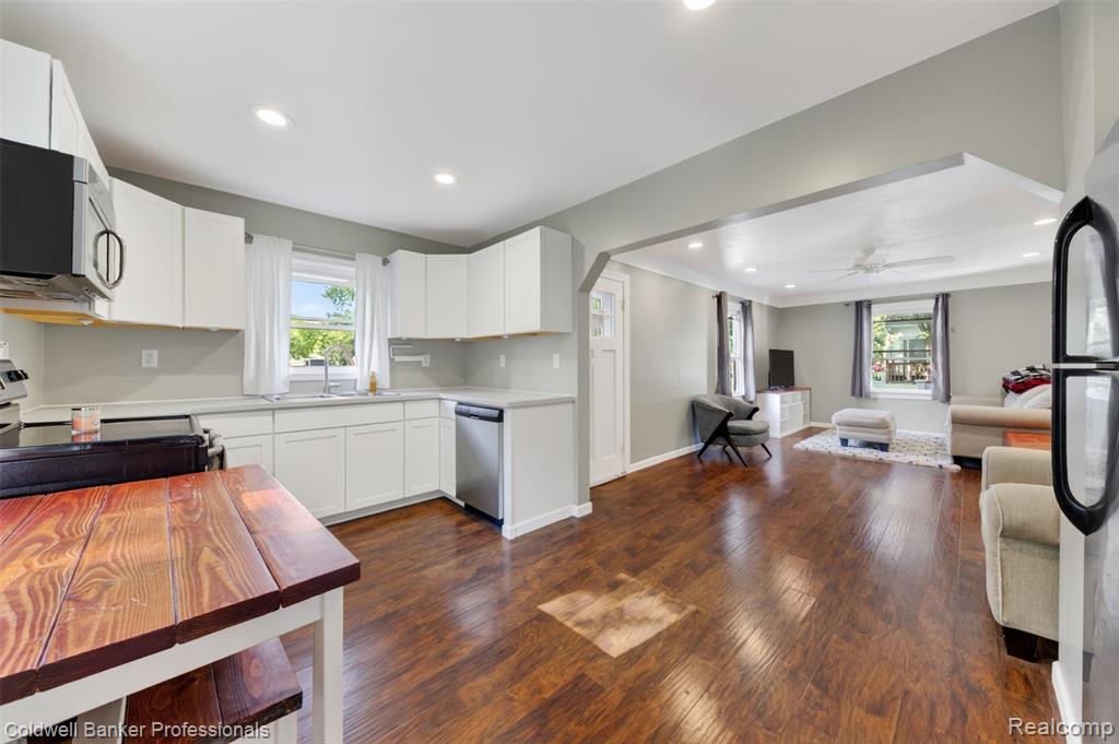 5300 Clinton River Drive Property Photo 1