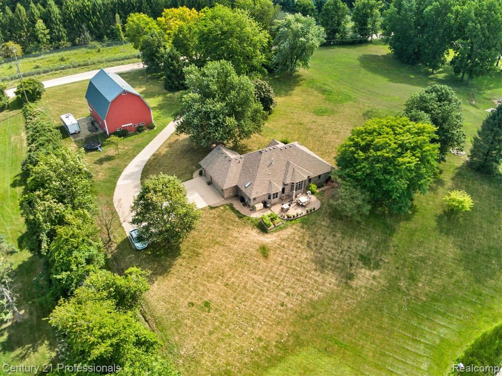 5675 36 Mile Road Property Photo 1