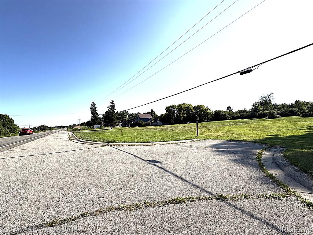 8422 Brockway Road Property Photo 1