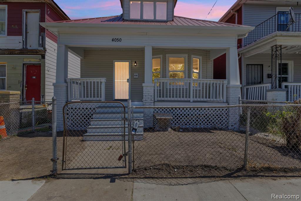 4050 Lillibridge Street Property Photo 4