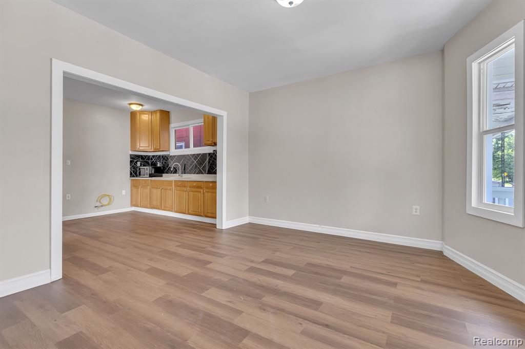 4050 Lillibridge Street Property Photo 7