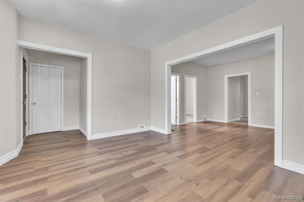 4050 Lillibridge Street Property Photo 8