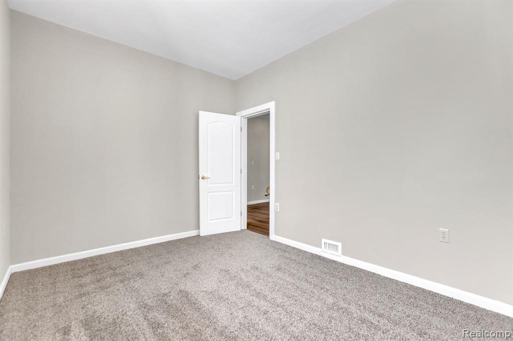 4050 Lillibridge Street Property Photo 14