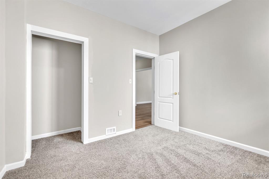 4050 Lillibridge Street Property Photo 16
