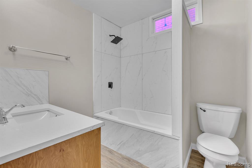 4050 Lillibridge Street Property Photo 17