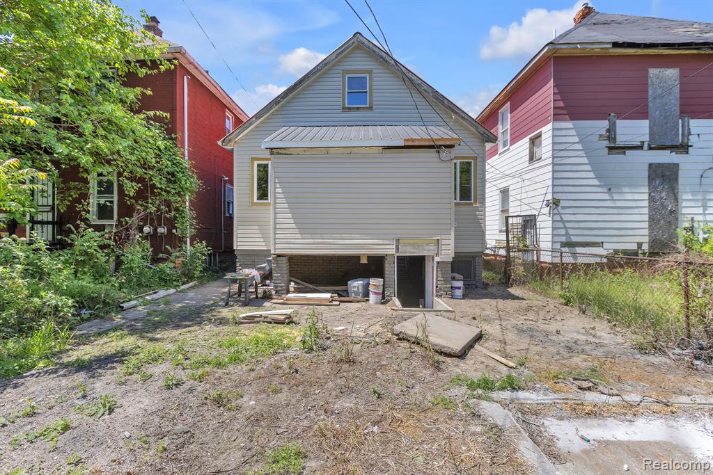 4050 Lillibridge Street Property Photo 26