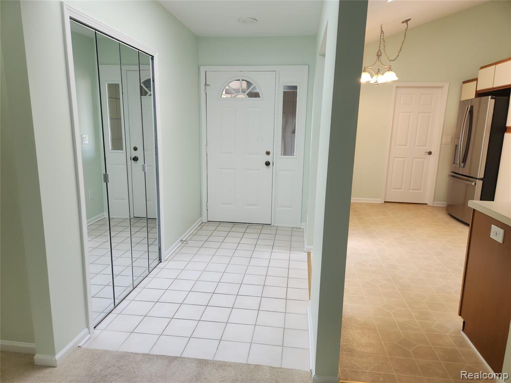 33919 Oakwood Drive Property Photo 3