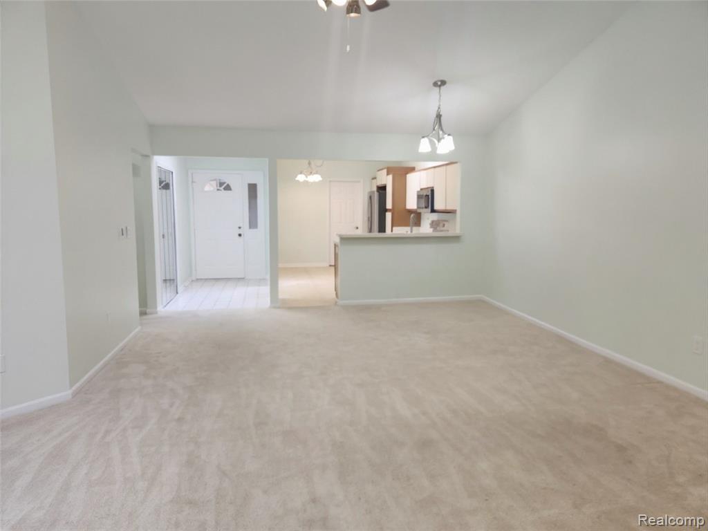33919 Oakwood Drive Property Photo 7