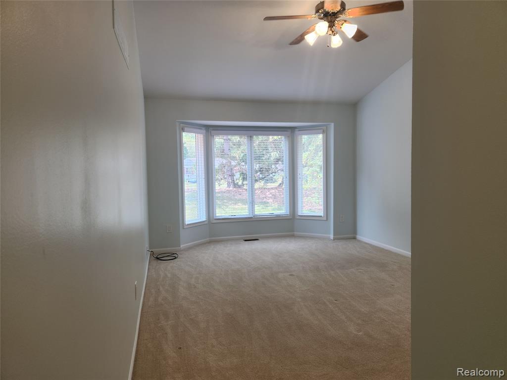 33919 Oakwood Drive Property Photo 8