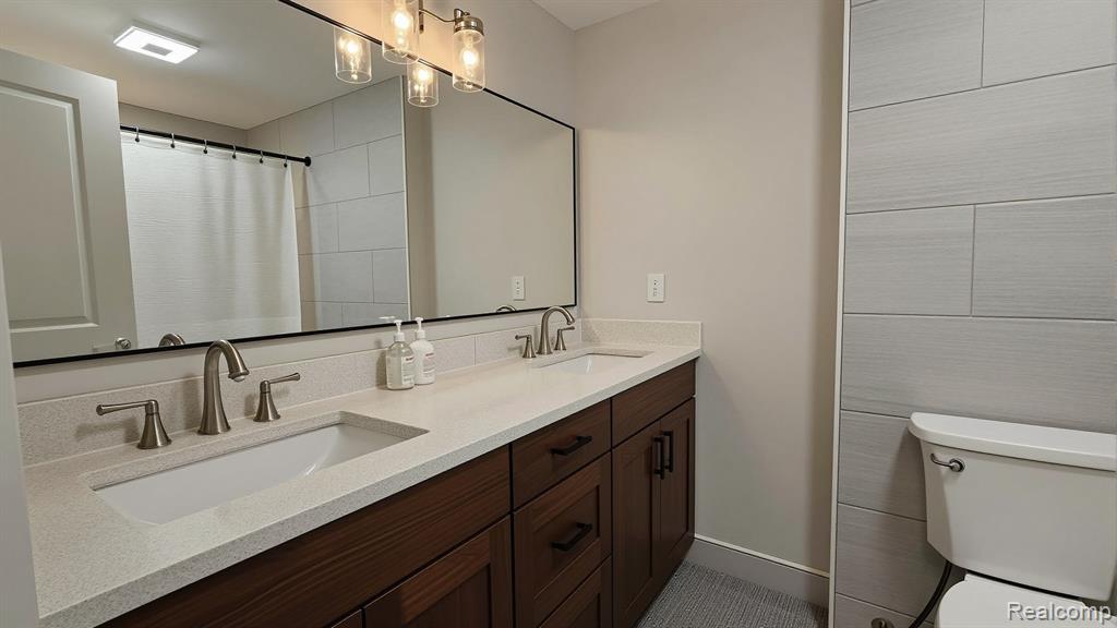 5616 Joslin Lake Drive Property Photo 22