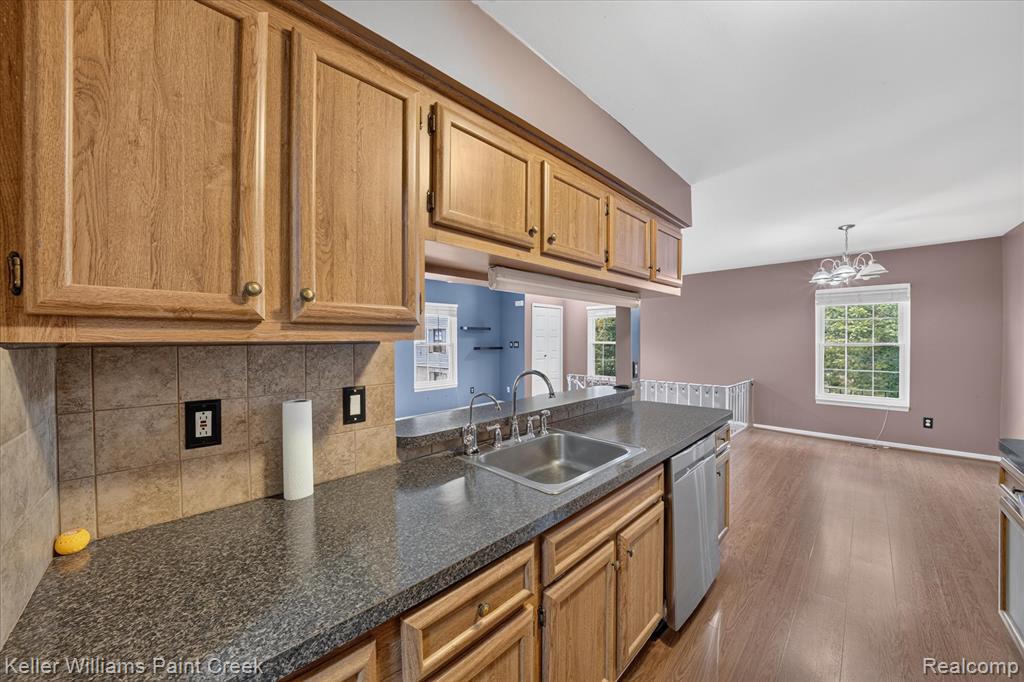 35108 N Bay Circle Property Photo 14
