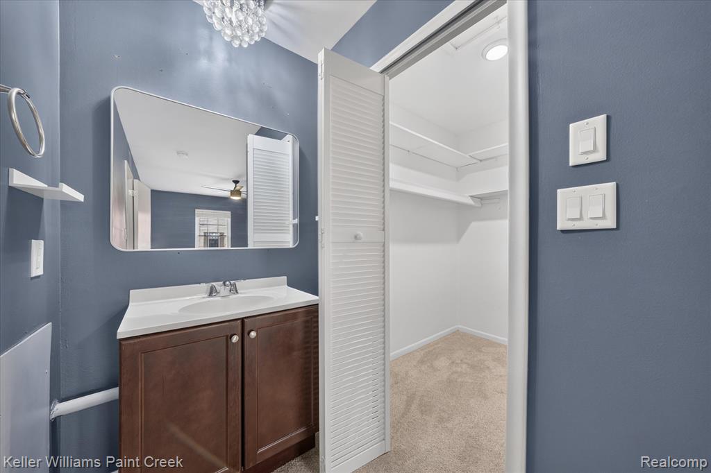 35108 N Bay Circle Property Photo 18