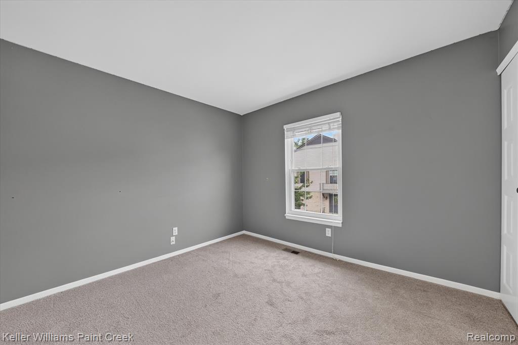 35108 N Bay Circle Property Photo 20