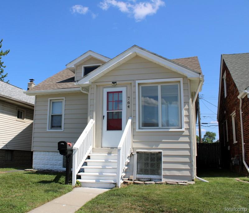 764 Cleophus Parkway Property Photo 1