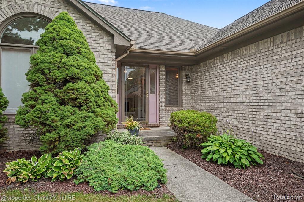 49316 Deerfield Park Property Photo 5
