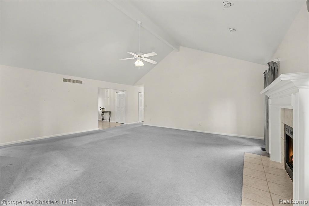 49316 Deerfield Park Property Photo 9