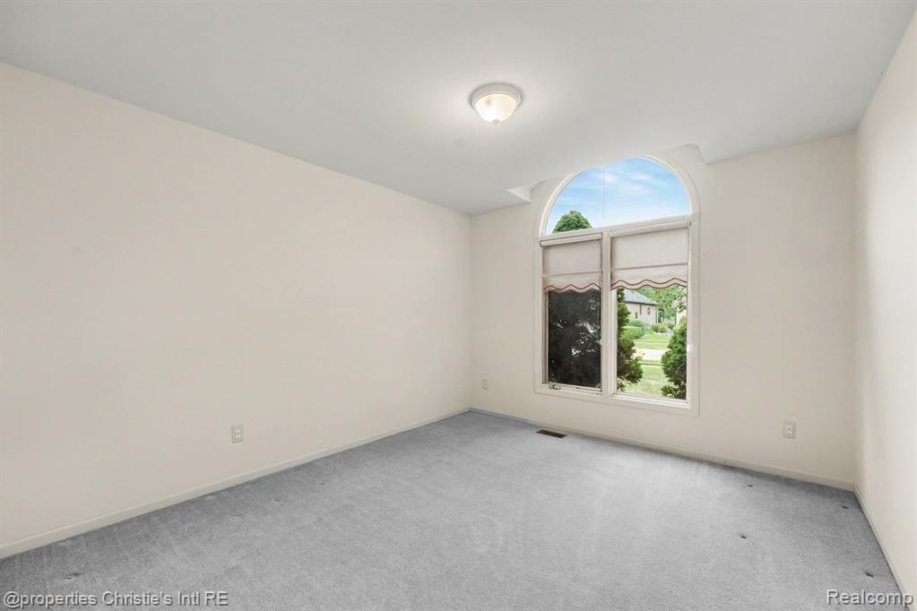 49316 Deerfield Park Property Photo 24