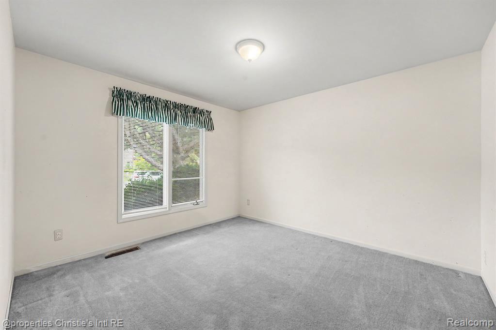 49316 Deerfield Park Property Photo 26