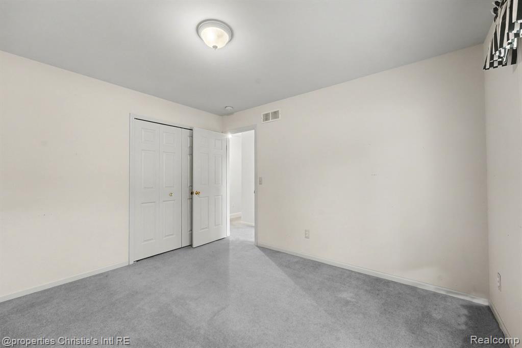 49316 Deerfield Park Property Photo 27