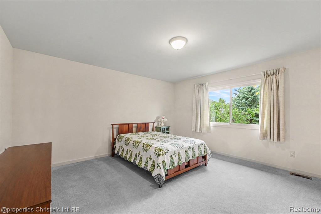 49316 Deerfield Park Property Photo 28