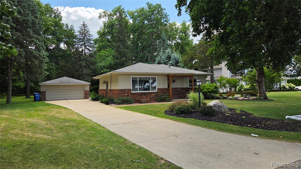 4357 Skusa Drive Property Photo 1
