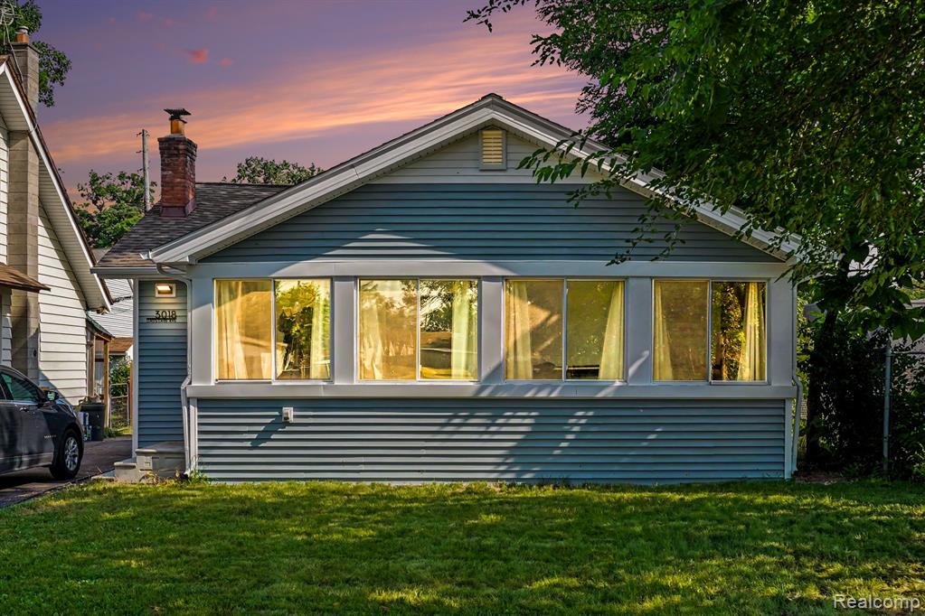 3018 Cass Lake Avenue Property Photo 1