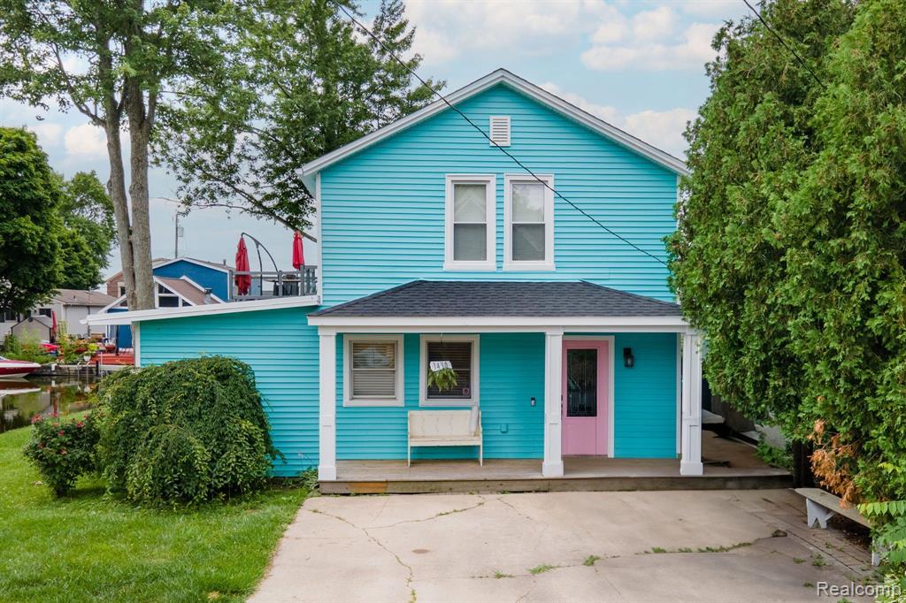 1430 Rossdale Drive Property Photo 1