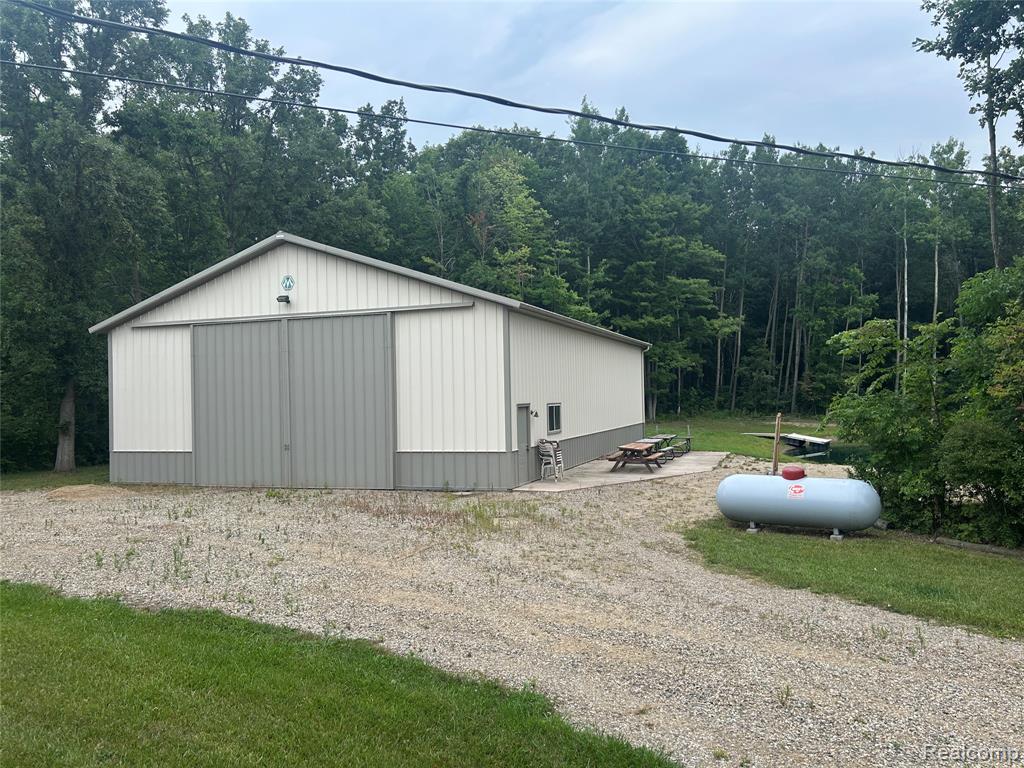 4502 Cemetery Road Property Photo 2