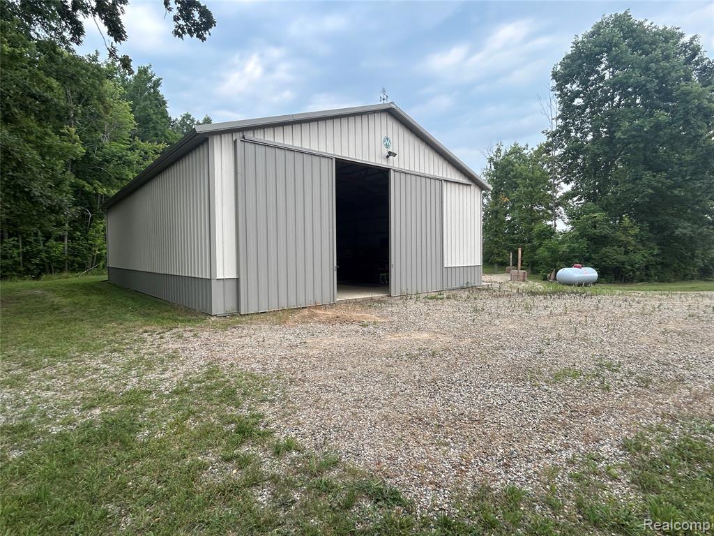 4502 Cemetery Road Property Photo 6