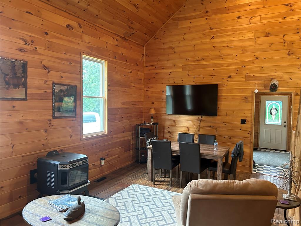 4502 Cemetery Road Property Photo 13