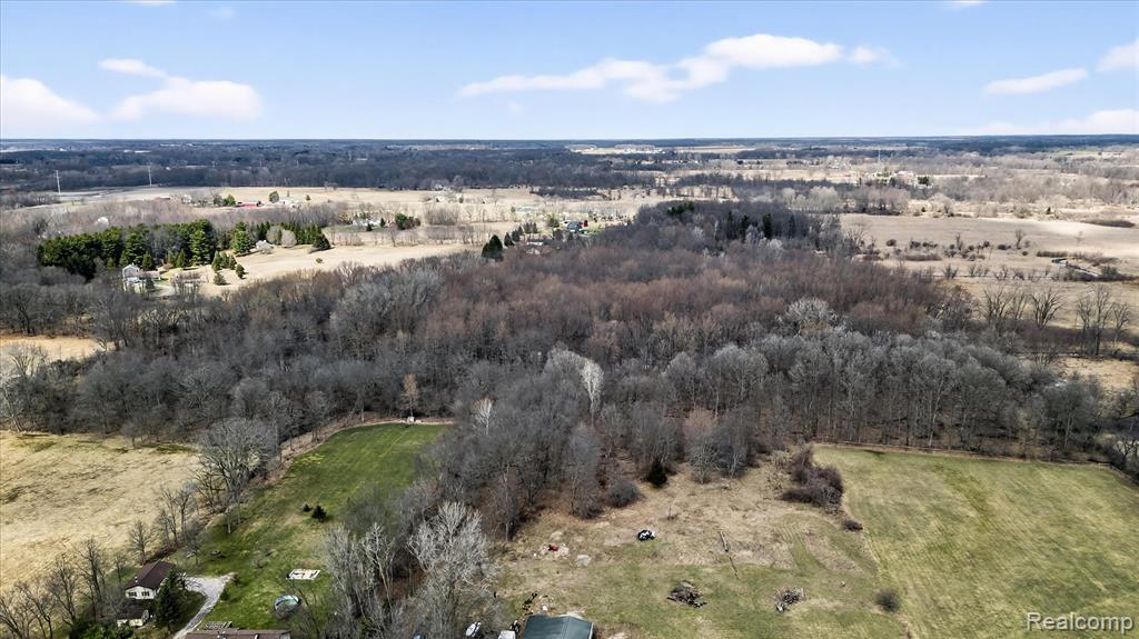 5516 W Lowe Road Property Photo 2