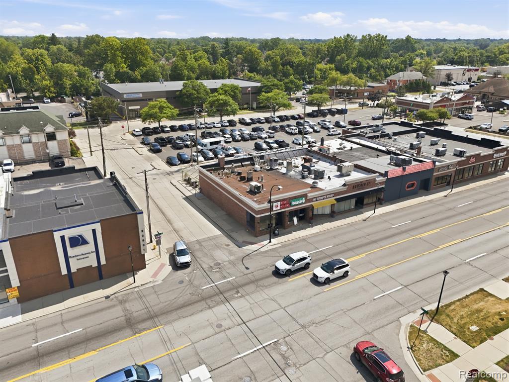 22701 Michigan Avenue Property Photo 6
