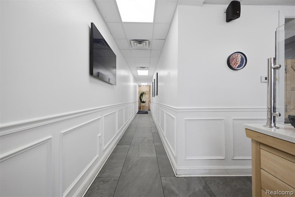 22701 Michigan Avenue Property Photo 18