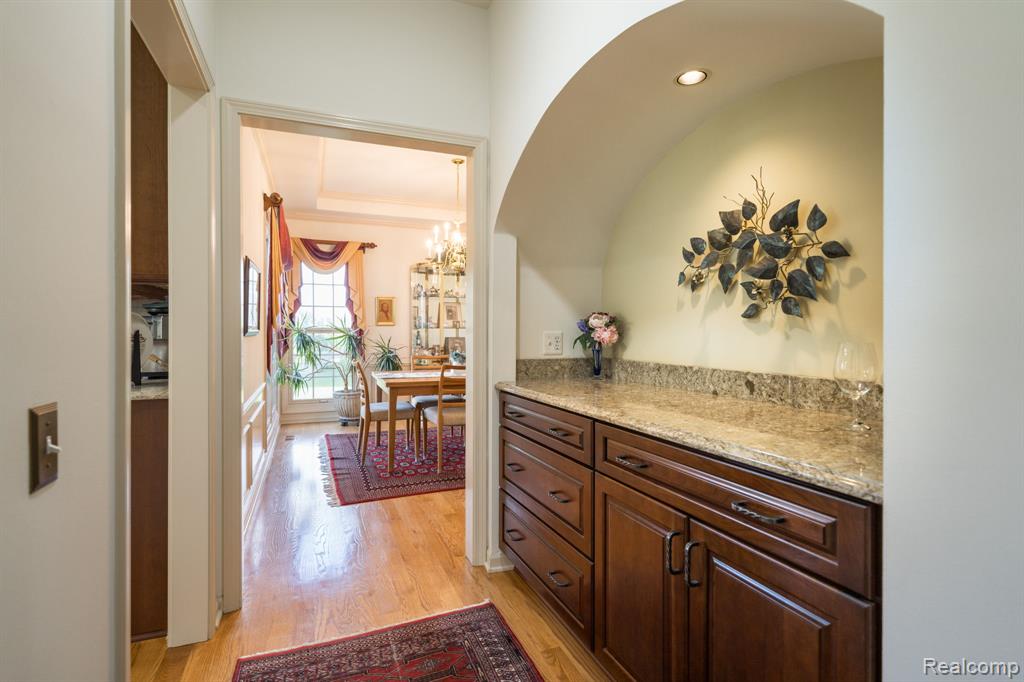 1708 Devonwood Drive Property Photo 16