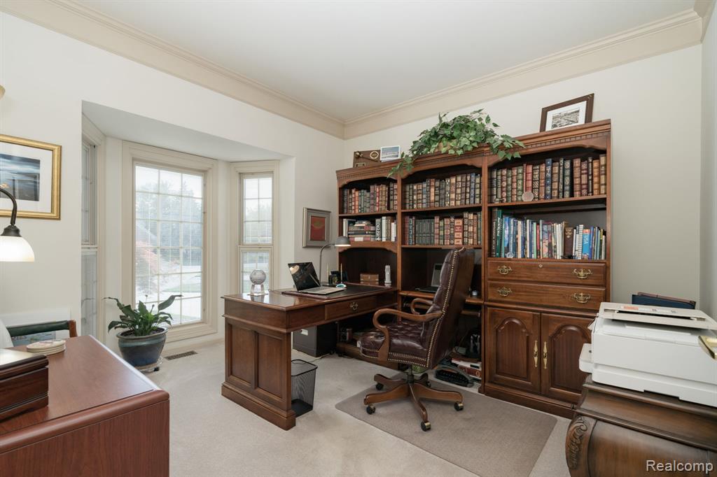 1708 Devonwood Drive Property Photo 28