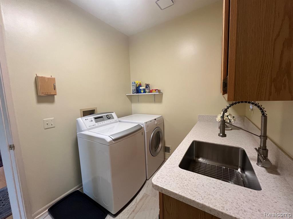 1708 Devonwood Drive Property Photo 30