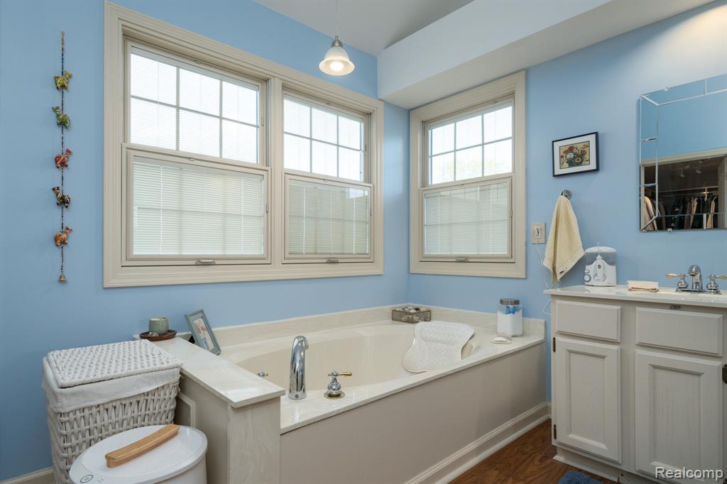 1708 Devonwood Drive Property Photo 40