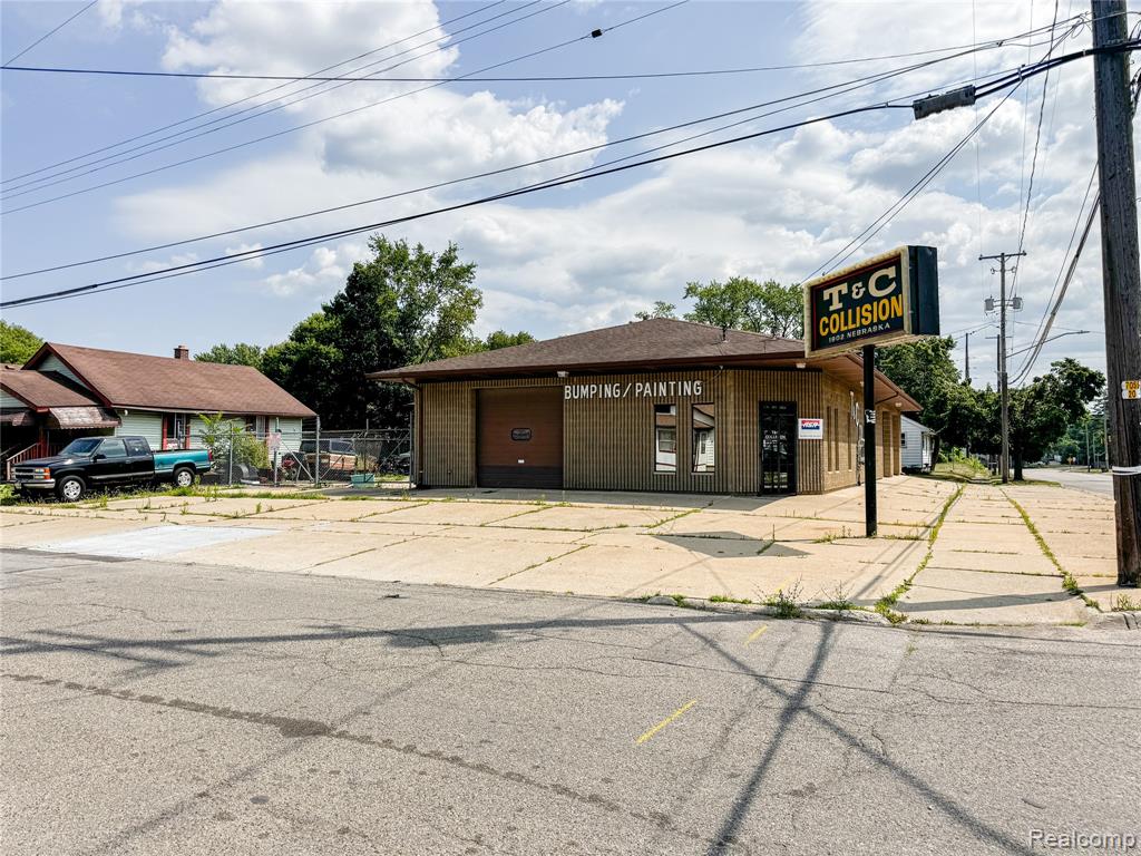1902 Nebraska Avenue Property Photo 1