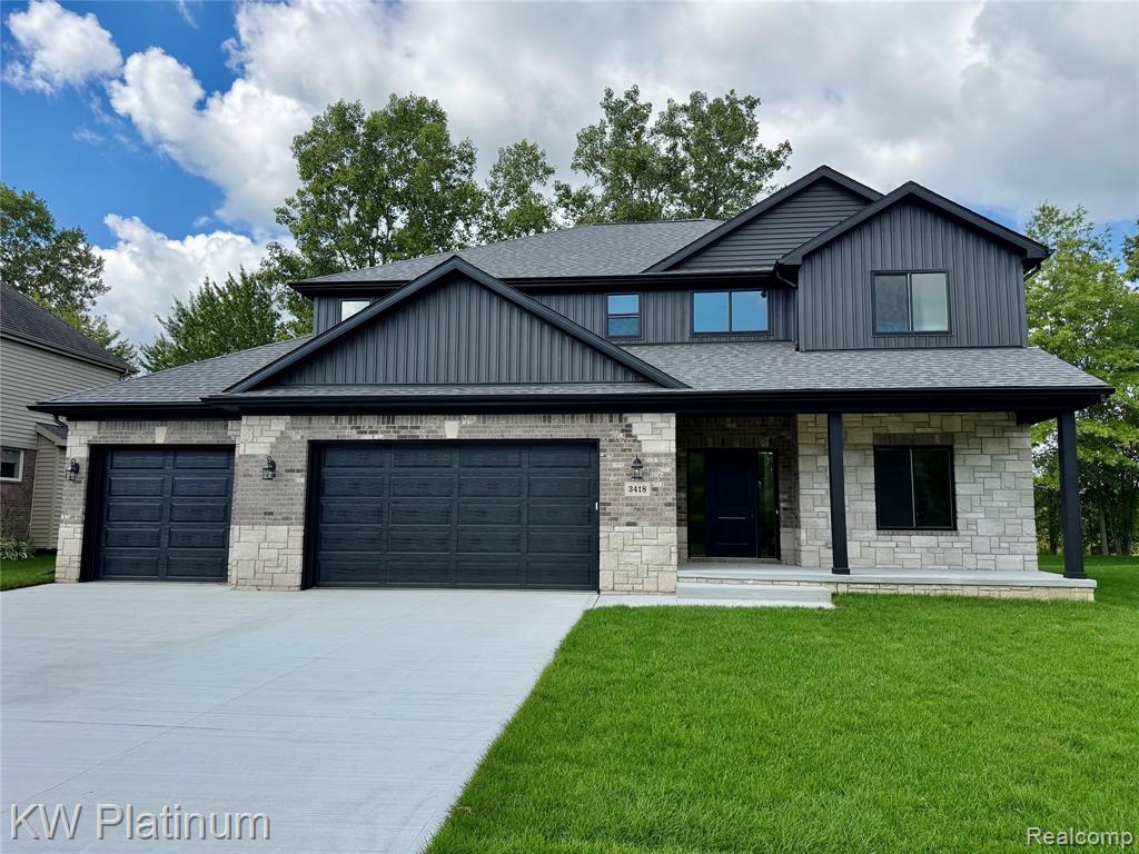 3418 Round Tree Drive Property Photo 1