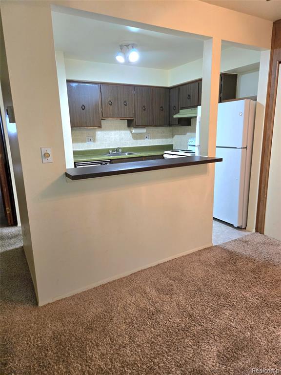 7620 Woodview Street Property Photo 7