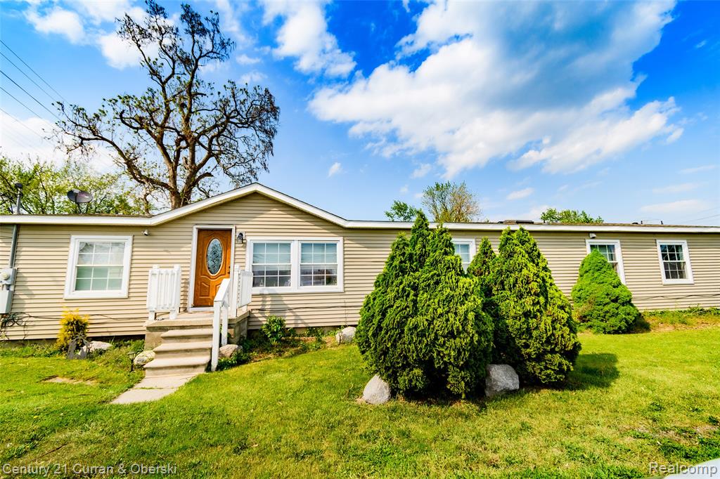 13045 Strong Boulevard Property Photo 1